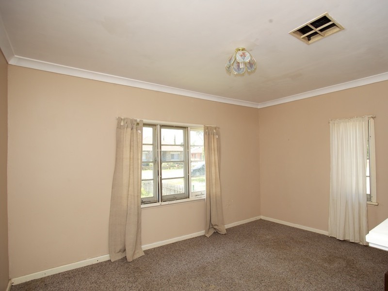 23B Bushby Street, Midvale WA 6056