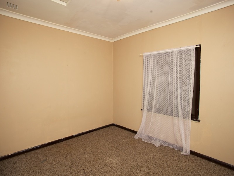 23B Bushby Street, Midvale WA 6056