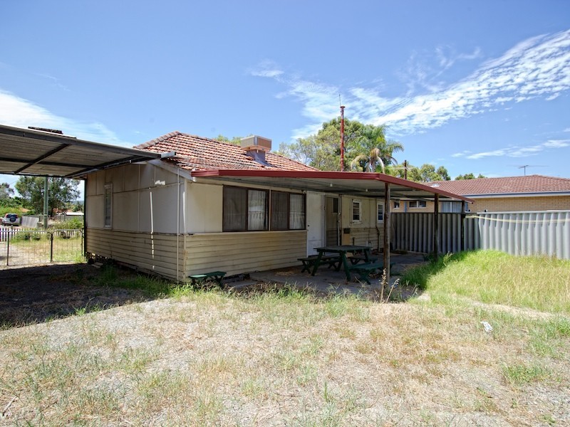 23B Bushby Street, Midvale WA 6056