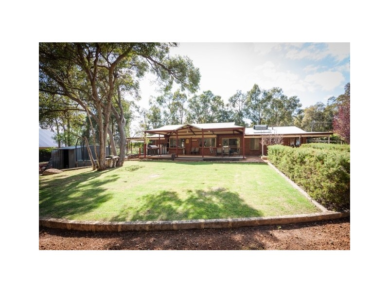25 Campbell Way, Parkerville WA 6081