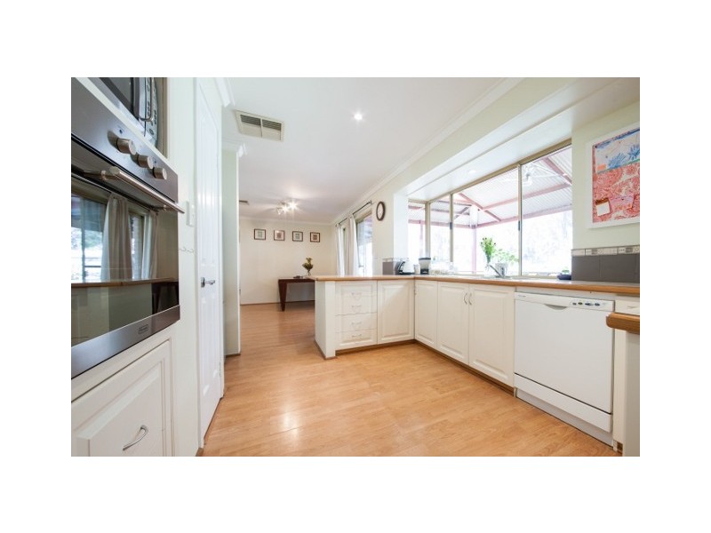 25 Campbell Way, Parkerville WA 6081