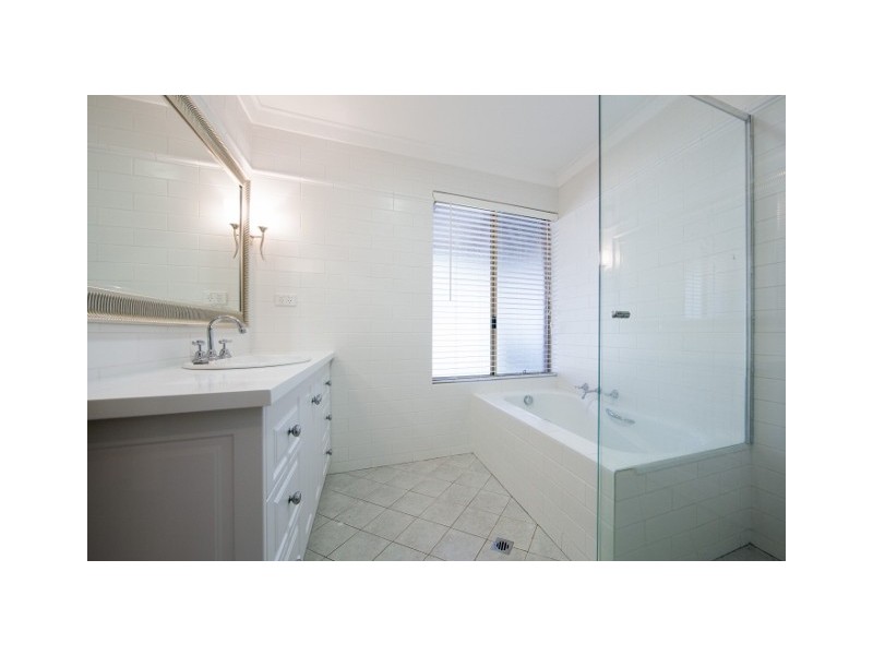 25 Campbell Way, Parkerville WA 6081