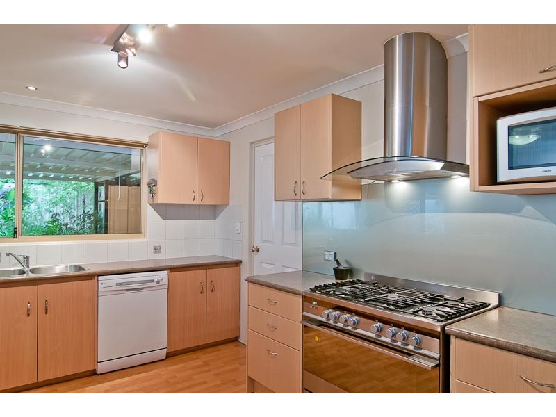 10 Egan Road, Mount Helena WA 6082