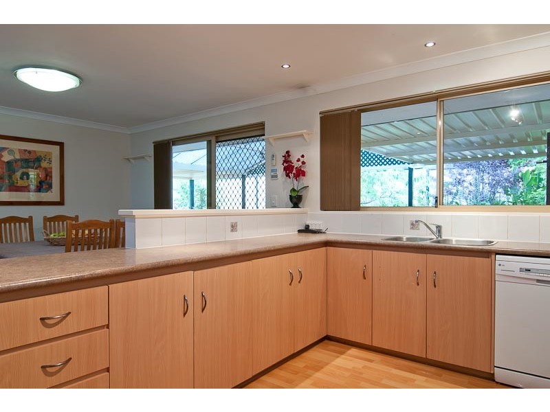 10 Egan Road, Mount Helena WA 6082