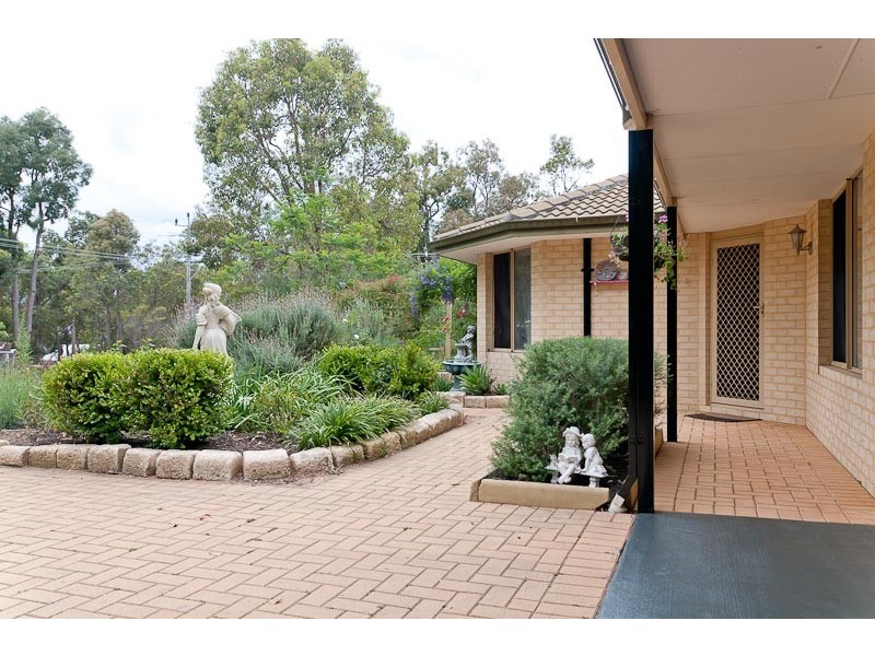 10 Egan Road, Mount Helena WA 6082