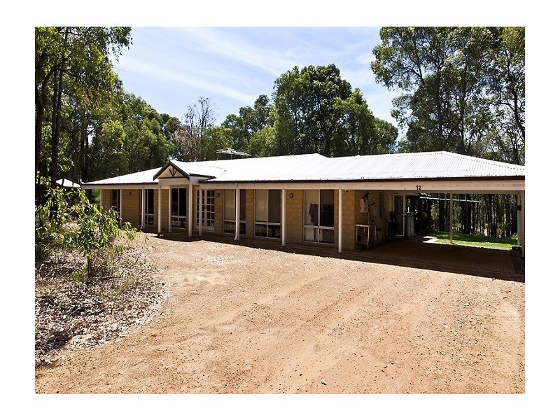 12 Buckland Grove, Mount Helena WA 6082