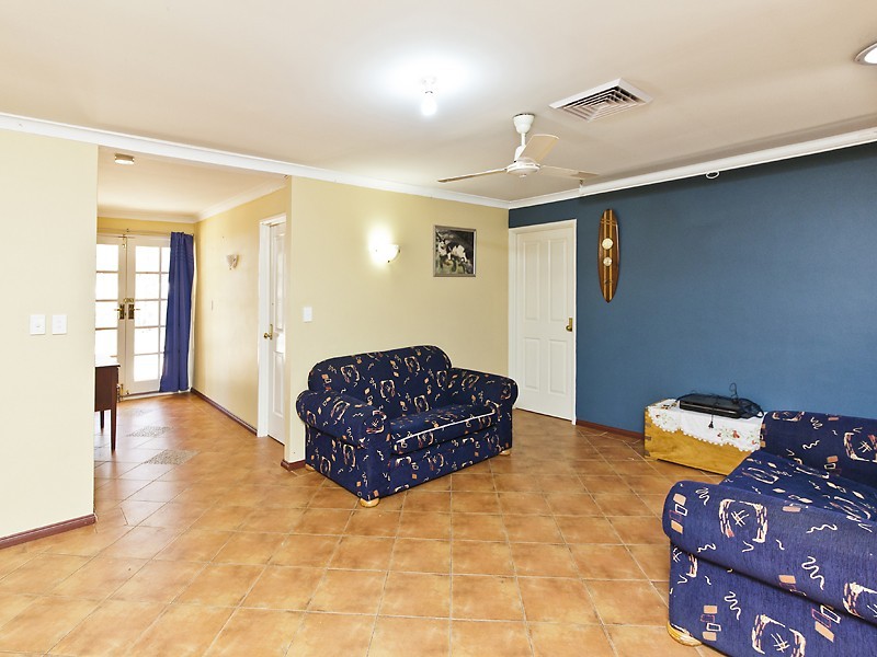 12 Buckland Grove, Mount Helena WA 6082