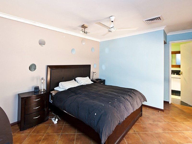 12 Buckland Grove, Mount Helena WA 6082