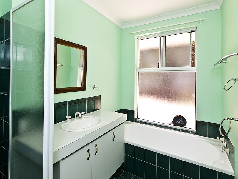 12 Buckland Grove, Mount Helena WA 6082