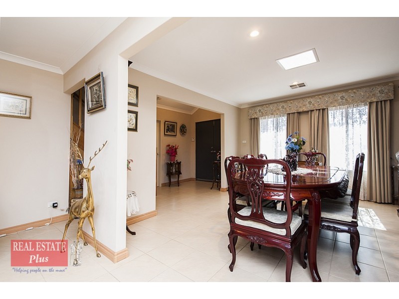 222 Adelaide Street, High Wycombe WA 6057