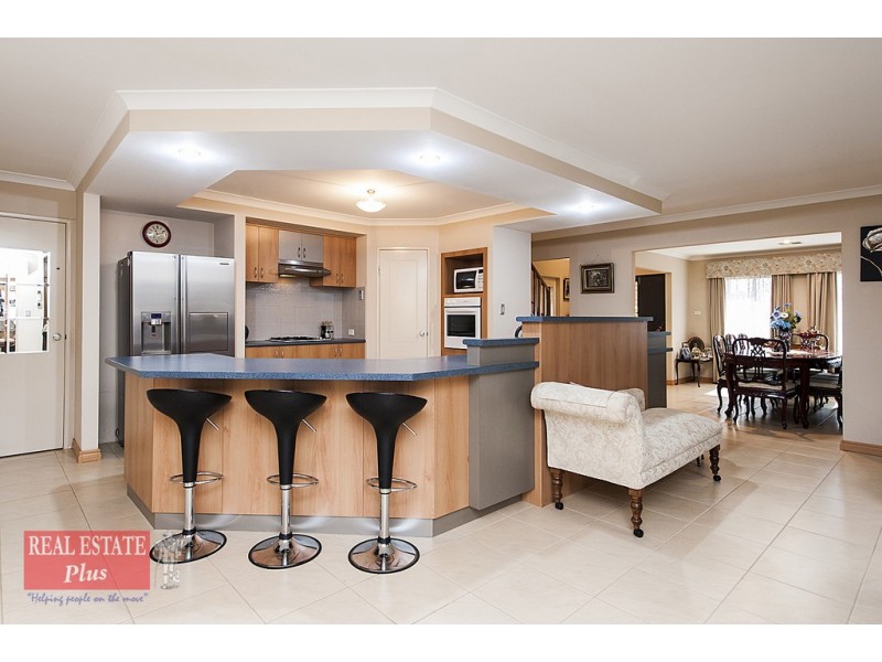 222 Adelaide Street, High Wycombe WA 6057