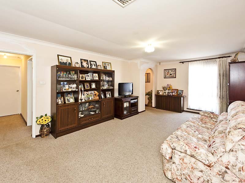 87 Beaconsfield Avenue, Midvale WA 6056