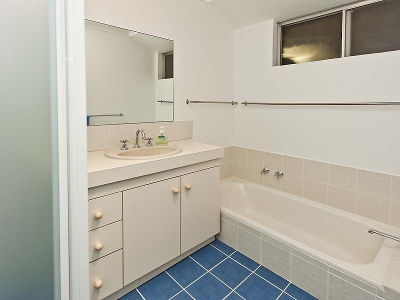 87 Beaconsfield Avenue, Midvale WA 6056