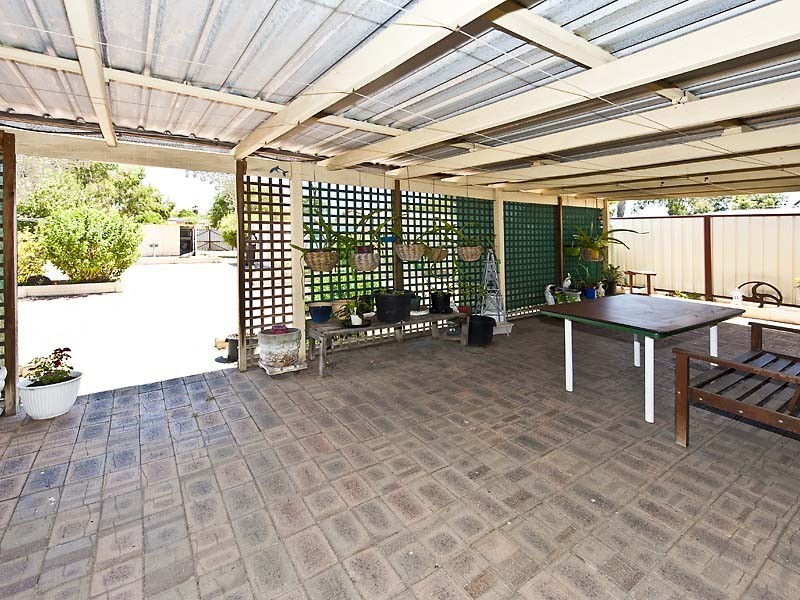87 Beaconsfield Avenue, Midvale WA 6056