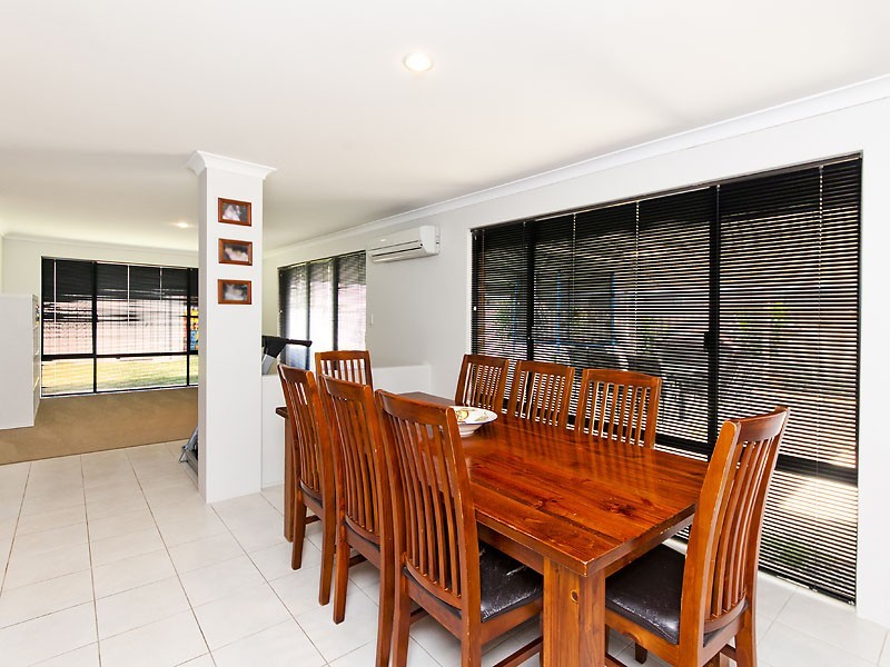 14 Grampian Way, Caversham WA 6055