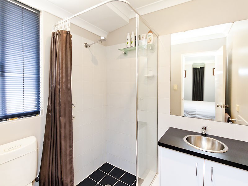 14 Grampian Way, Caversham WA 6055