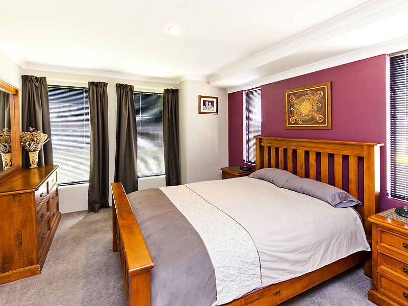 14 Grampian Way, Caversham WA 6055