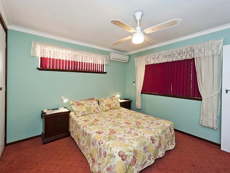 32 Churchill Drive, Swan View WA 6056