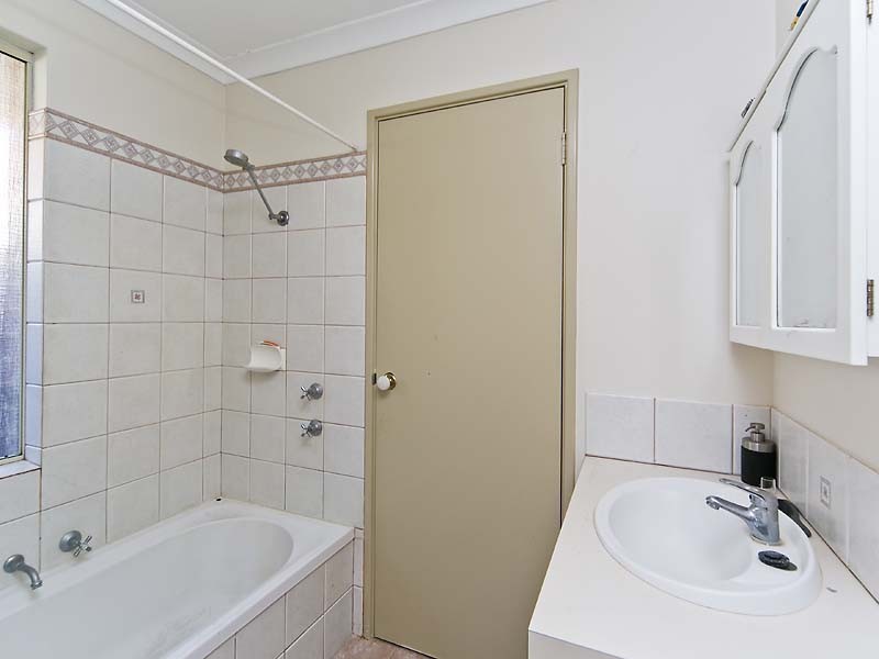 66 Star Bush Crescent, Ellenbrook WA 6069