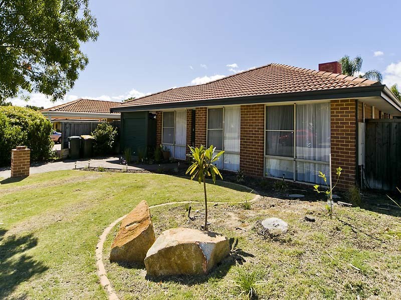 66 Star Bush Crescent, Ellenbrook WA 6069
