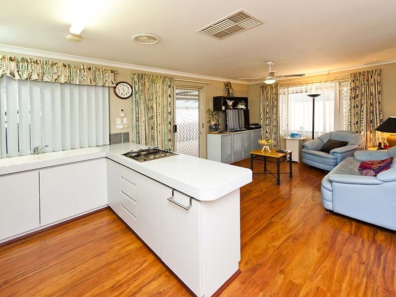 40 Waterlily Drive, Stratton WA 6056