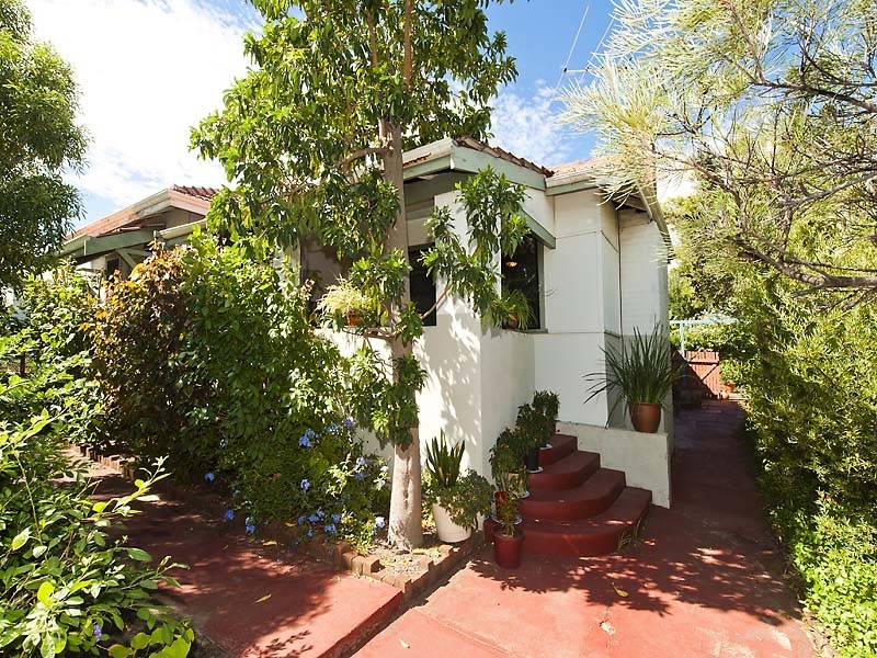 12 Hackett Street, Bellevue WA 6056