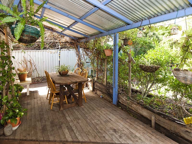 12 Hackett Street, Bellevue WA 6056