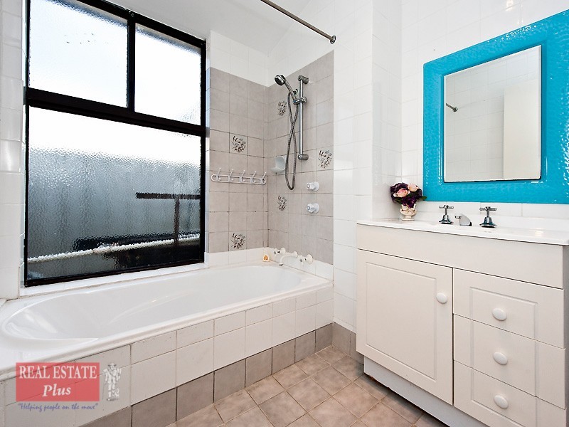 1 Hume Court, Midland WA 6056