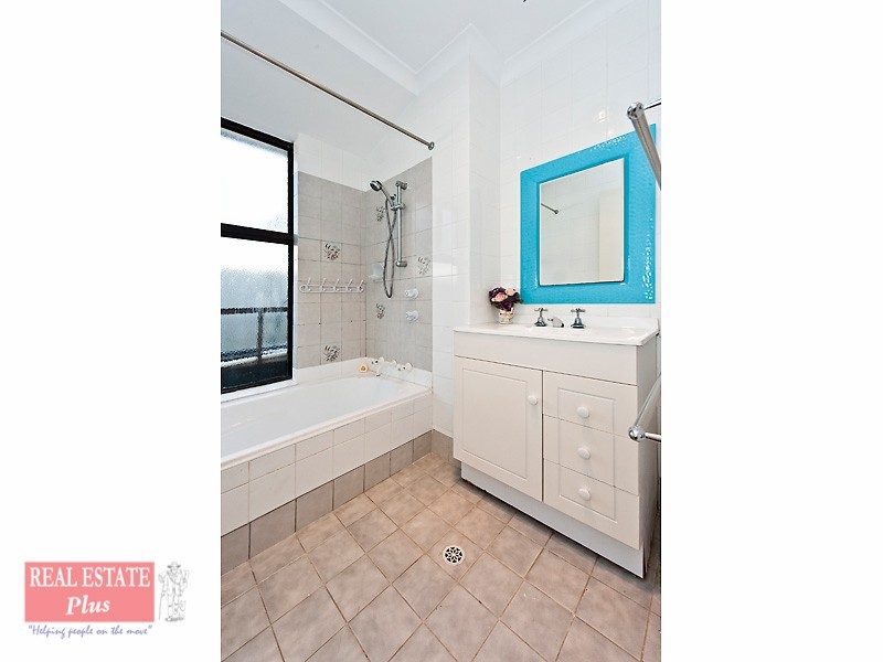 1 Hume Court, Midland WA 6056