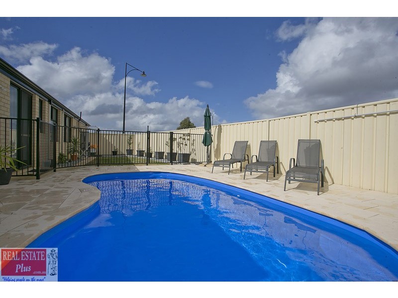 1 Lynella Circuit, Banksia Grove WA 6031