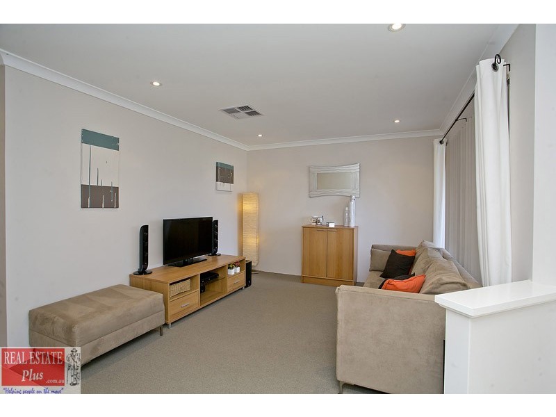 1 Lynella Circuit, Banksia Grove WA 6031