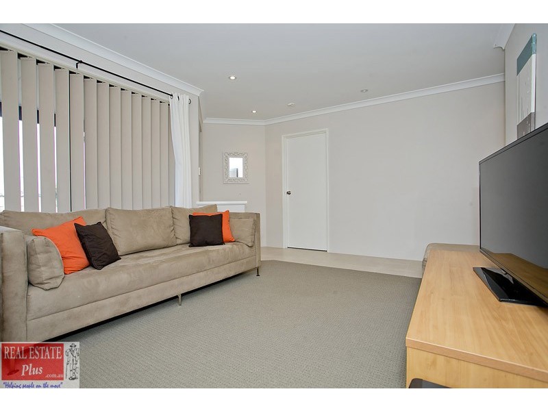 1 Lynella Circuit, Banksia Grove WA 6031