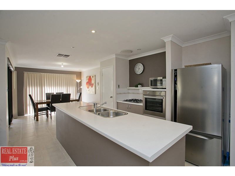 1 Lynella Circuit, Banksia Grove WA 6031