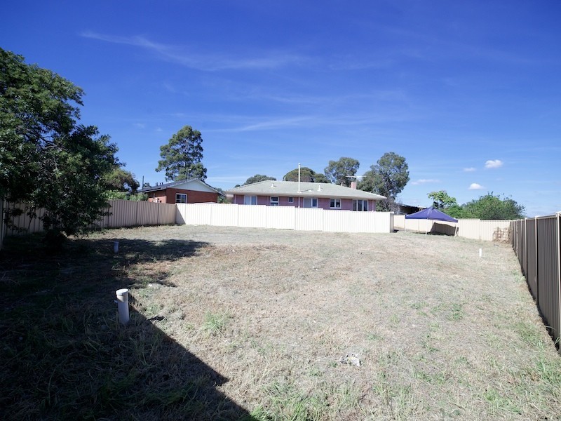 9A Caladenia Way, Koongamia WA 6056