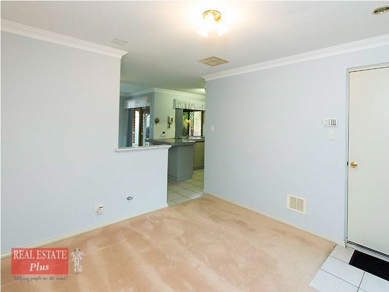 7/27 Magnolia Way, Forrestfield WA 6058