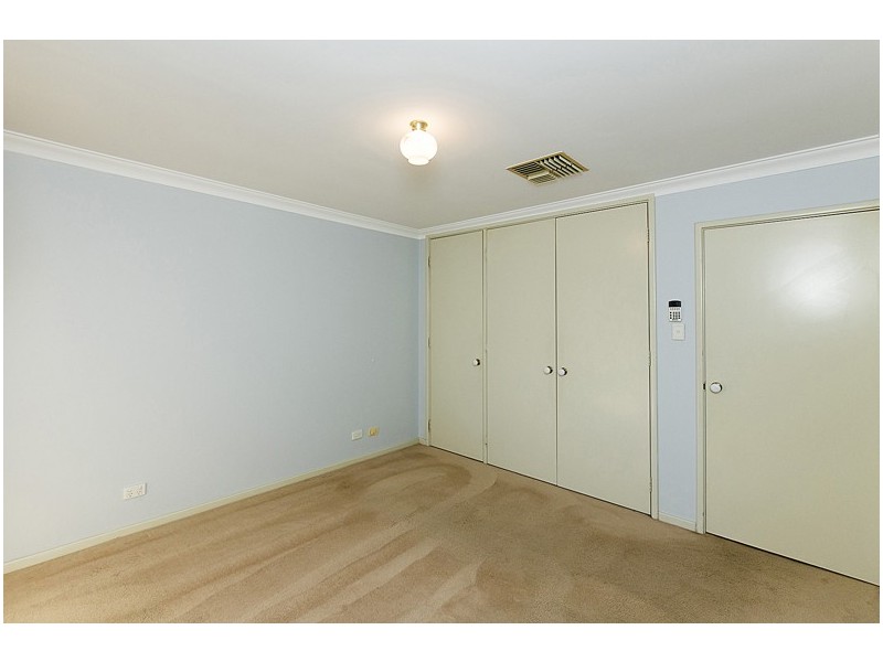 7/27 Magnolia Way, Forrestfield WA 6058