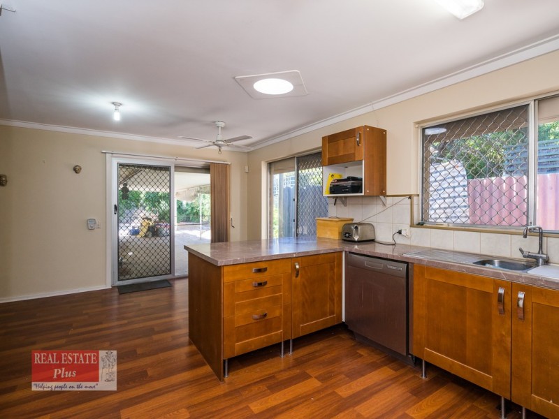 32 Abbott Way, Swan View WA 6056
