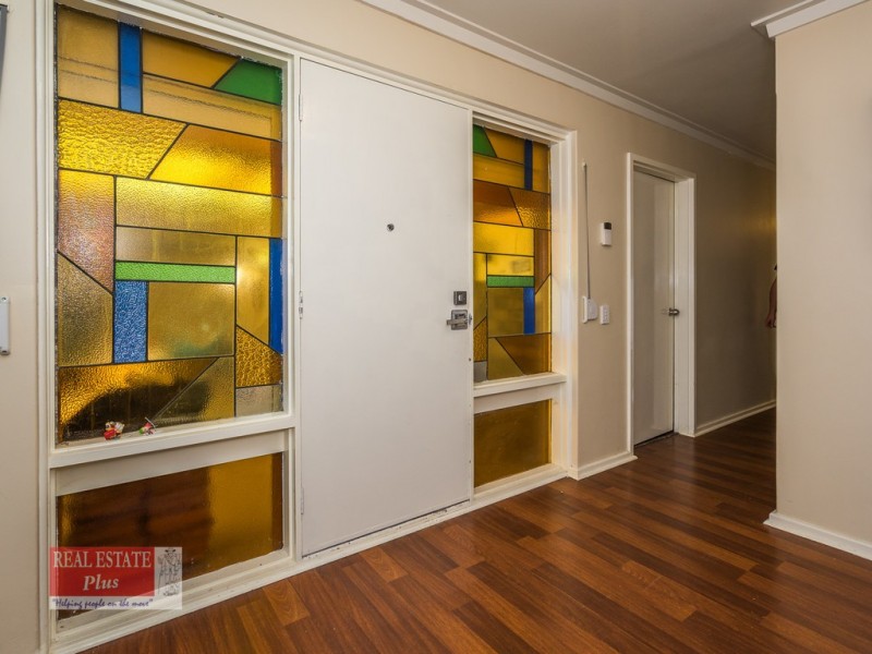 32 Abbott Way, Swan View WA 6056