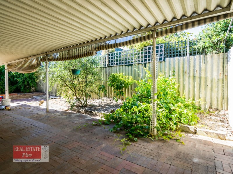 32 Abbott Way, Swan View WA 6056