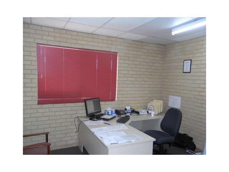 10 Burgess Street, Midland WA 6056