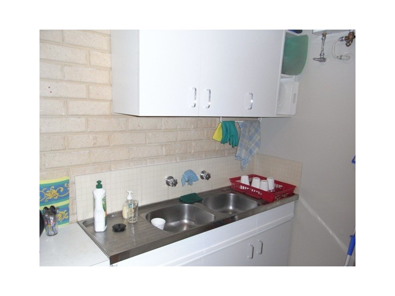 10 Burgess Street, Midland WA 6056