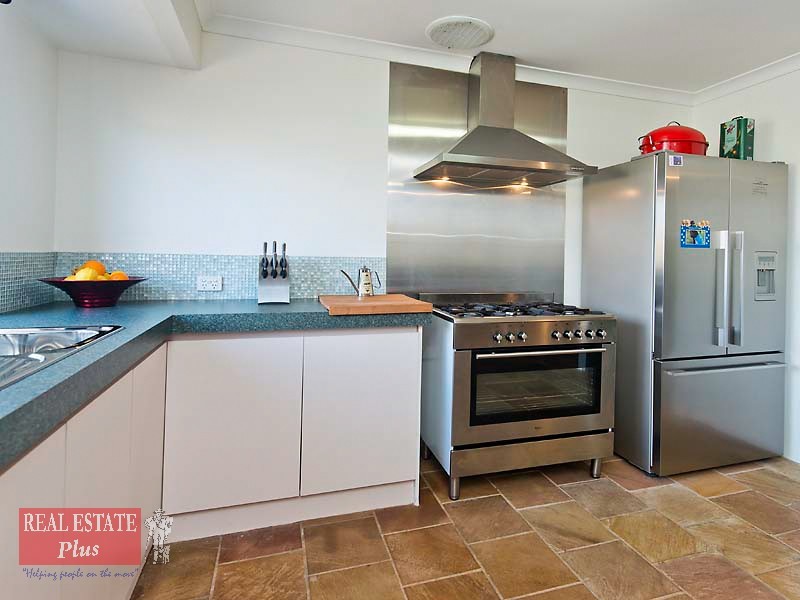 14 Brahmin Glade, Stratton WA 6056