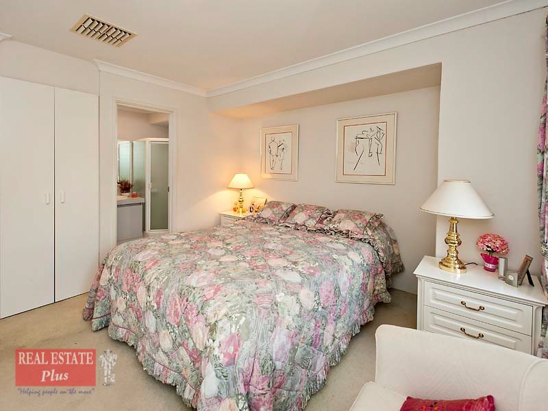 10 Drummore Elbow, Stratton WA 6056