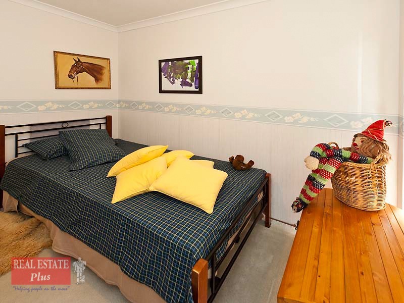 10 Drummore Elbow, Stratton WA 6056