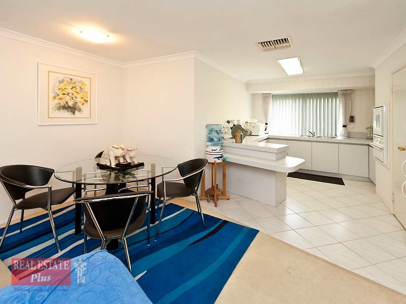 10 Drummore Elbow, Stratton WA 6056