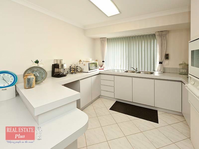 10 Drummore Elbow, Stratton WA 6056