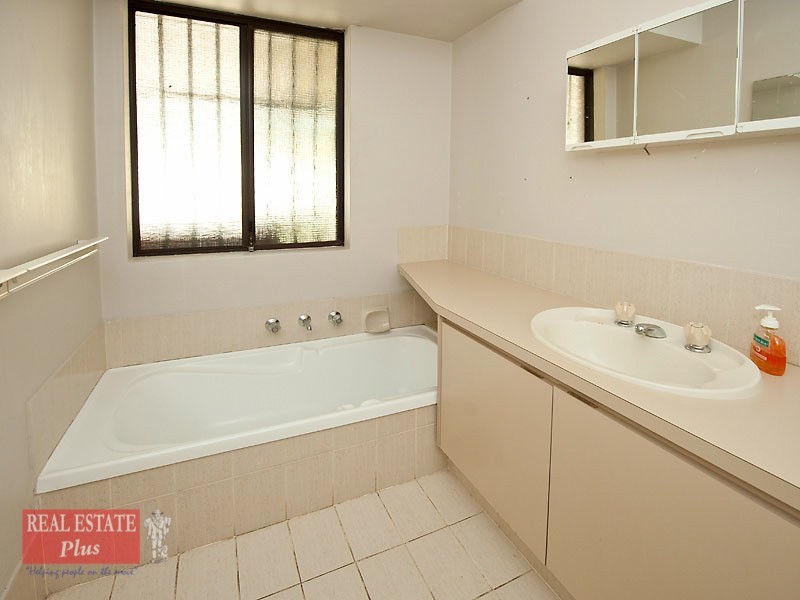 Unit 38/63 Amherst Road, Swan View WA 6056