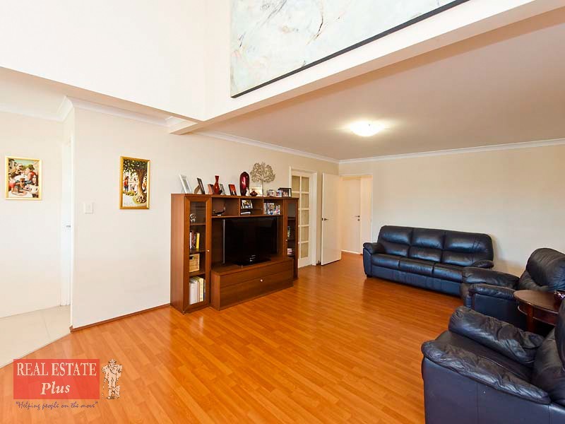 8 Eldwick Loop, Swan View WA 6056