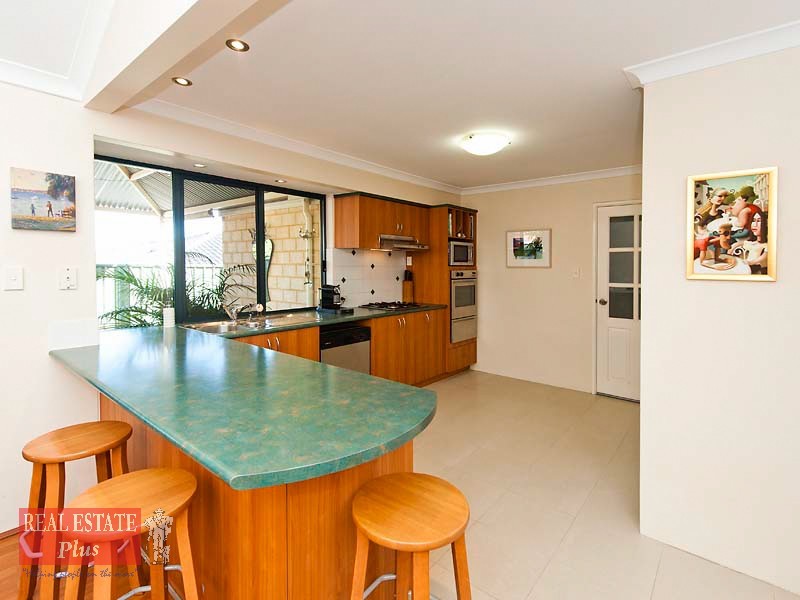 8 Eldwick Loop, Swan View WA 6056
