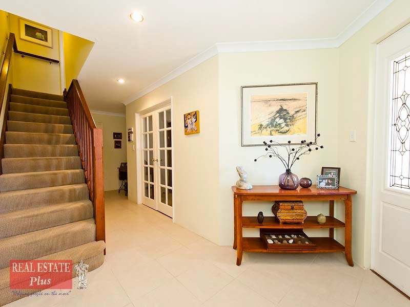 8 Eldwick Loop, Swan View WA 6056